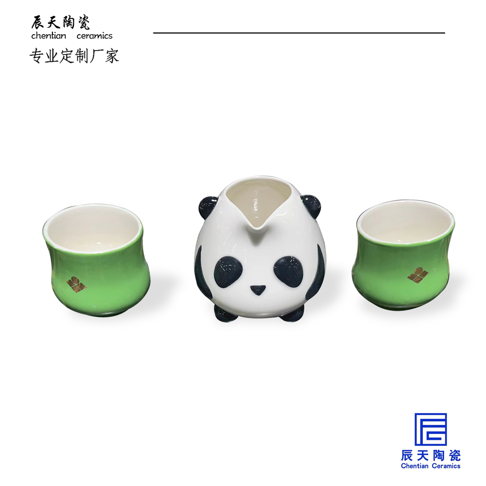 <b>客定熊貓陶瓷茶具套組</b>